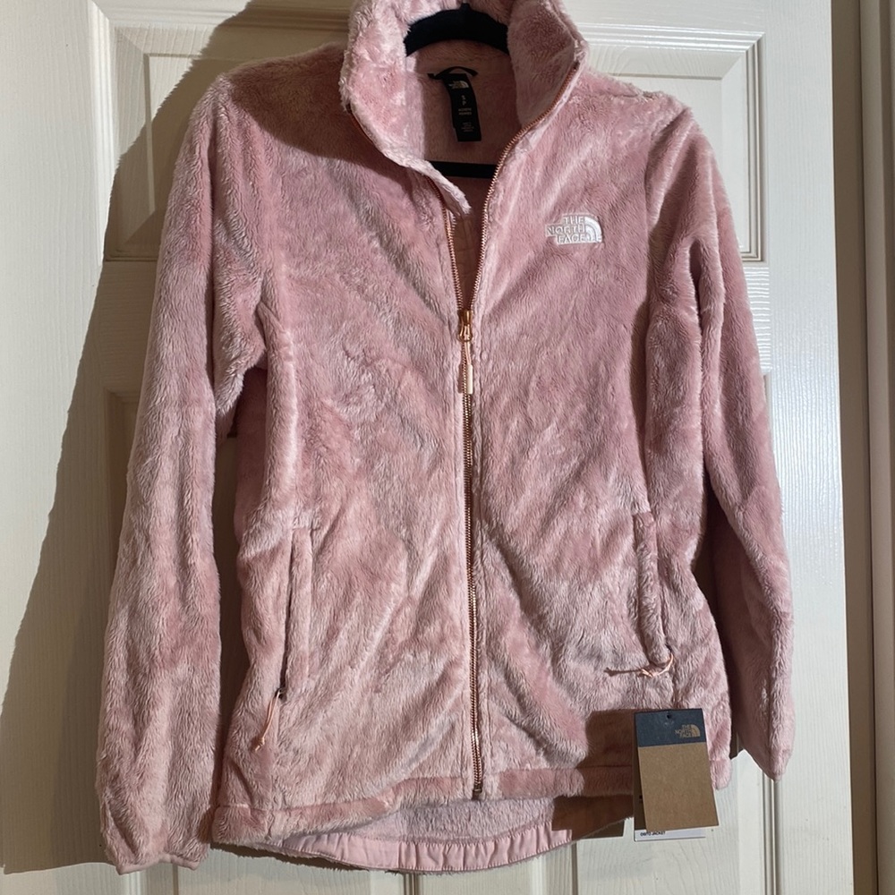 Women’s The North Face Osito jacket in pink, size S. Brand new tags attached